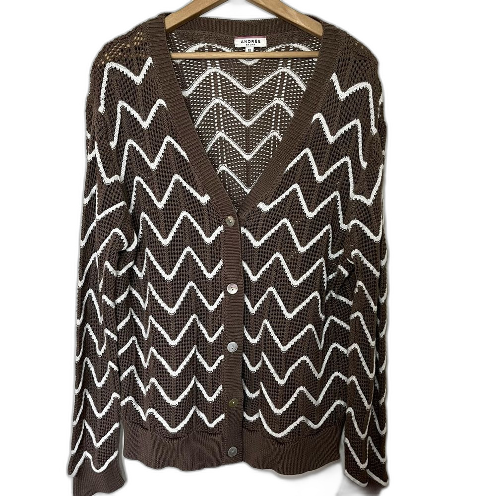 Andree by Unit Women’s Plus V-Neck Cardigan Loose Weave Chevron Stripe Brown 1X